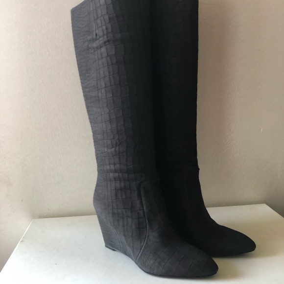 NEW IN BOX Brian Atwood knee high black suede leather boot Size 9 - Picture 5 of 5